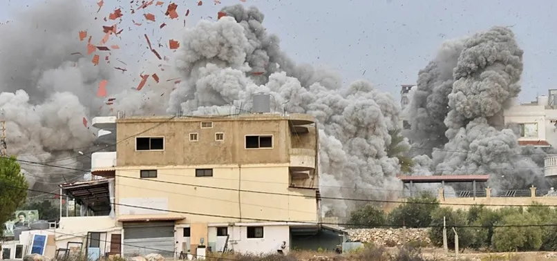 Katil İsrail ordusu Lübnan'a saldırı başlattı! Orta Doğu'yu ateşe atmaya devam ediyorlar