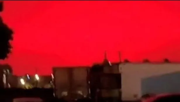 Çin’de gökyüzü neden kırmızı oldu? Gökyüzü neden kırmızı olur? Meteoroloji’den son dakika açıklaması