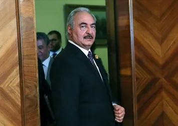 Darbeci Hafter güçleri ateşkesi 180 kez bozdu!
