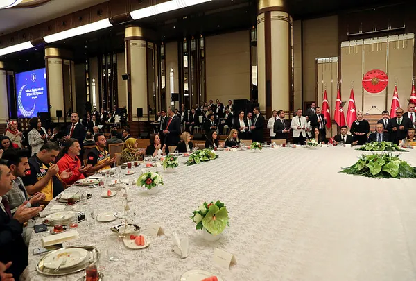 Son dakika: Başkan Erdoğan sağlık personeli alımı müjdesini verdi