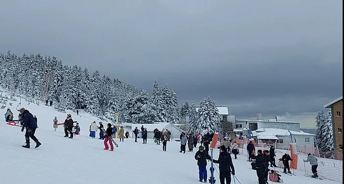 bursada-telesiyej-arizasi-50-kisi-havada-mahsur-kaldi-ilk-detaylar-a-haberde-1769851422212.jpg Bursa'da telesiyej arızası: Havada mahsur kalan 51 kişi kurtarıldı | İlk detaylar A Haber'de - 2