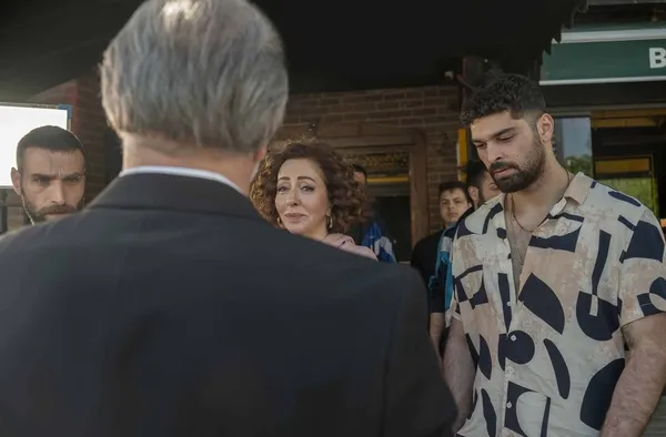 hakimde-azemden-omer-arife-karanlik-teklif-1652532533070.jpg Hakim’de Azem’den Ömer Arif’e karanlık teklif - 4