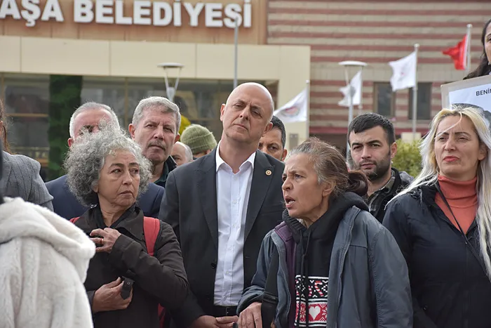 İYİ Parti’de istifa depremi! İYİ Parti İzmir Milletvekili Ümit Özlale’den ayrılık kararı...