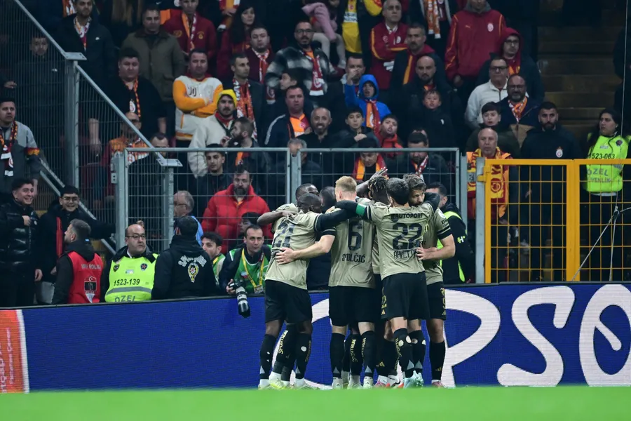 seyrantepede-puanlar-paylasildi-galatasaray-korfez-engeline-takildi-1776021026756.jpg Fotoğraf (AA)