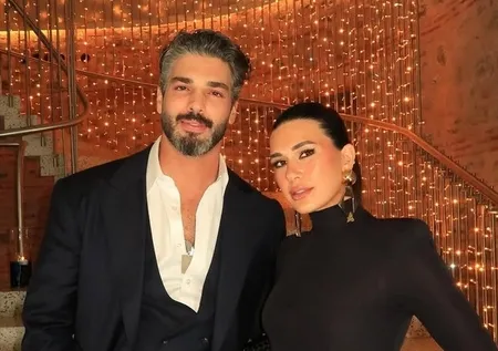 "Esas oğlanımı buldum" Sibil Çetinkaya'dan Şükrü Özyıldız ile gala pozu! 