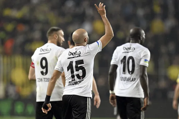 Tarihe geçen Fenerbahçe Beşiktaş derbisi! Kartal yine tarih yazdı - 12