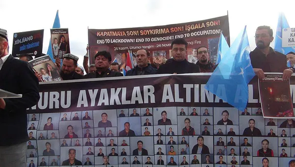 Türkiye Çin’den izahat istedi! Dışişleri Bakanlığı’ndan Sincan Uygur Özerk Bölgesi’ndeki yangında ölenler için taziye