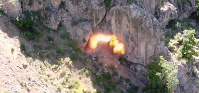 Son dakika: Mehmetçik Irak’ta PKK’nın kullandığı mağarayı patlattı