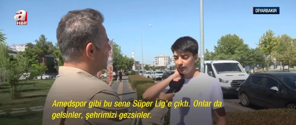 sahada-rekabet-tribunde-kardeslik-amedspor-ve-erzurumspor-maci-oncesi-taraftarlardan-mesaj-dostluk-kazanacak-1786807626451.jpg Sahada rekabet, tribünde kardeşlik! Amedspor ve Erzurumspor maçı öncesi taraftarlardan mesaj: "Dostluk kazanacak" - 2