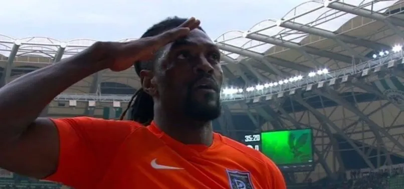 Emmanuel Adebayor'dan Mehmetçiğe selam