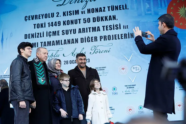 Denizli'de toplu açılış töreni: Başkan Erdoğan'dan muhalefete "Yeter! Söz milletin" afişi tepkisi