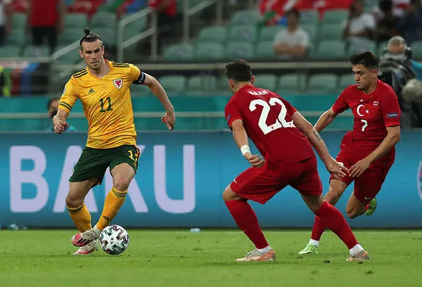 kaan-ayhandan-galatasaray-ve-fenerbahceye-mesaj-italyan-kulubu-de-transfere-sicak-bakiyor-1624055940093.jpg Kaan Ayhan'dan Galatasaray ve Fenerbahçe'ye mesaj! İtalyan kulübü de transfere sıcak bakıyor