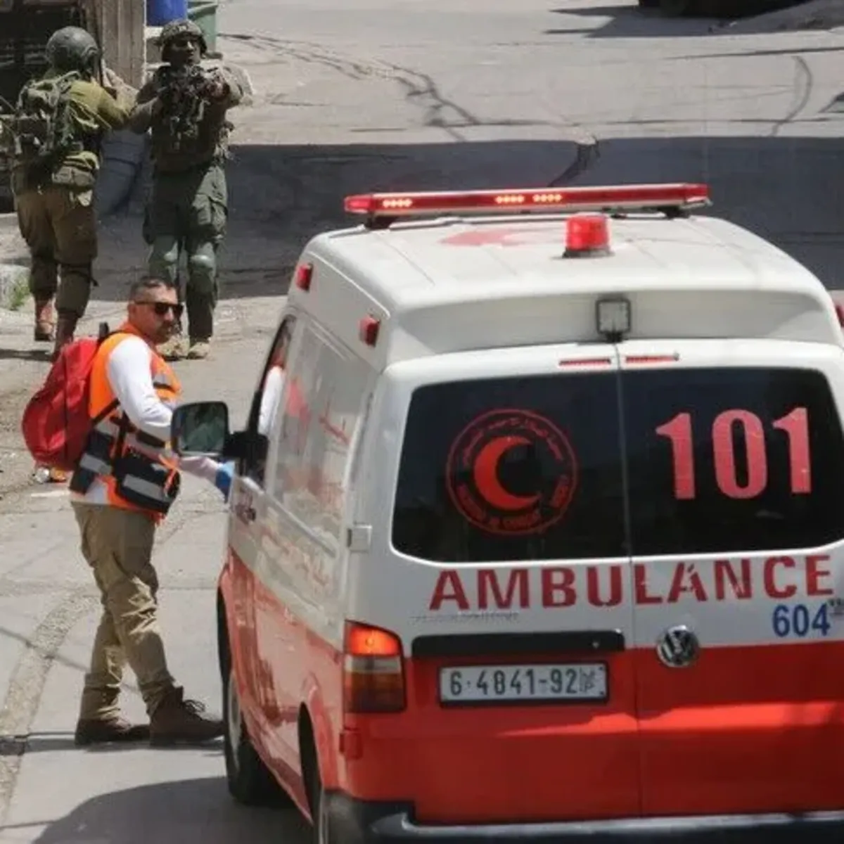 Katil İsrail'den Batı Şeria'ya saldırı: 6 Filistinli yaralandı