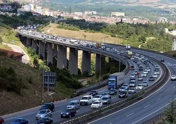 Trafiğe kayıtlı araç sayısı arttı