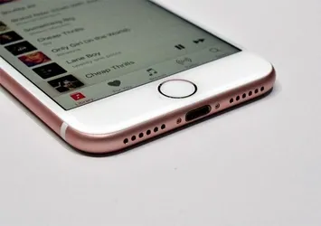 iPhone 7’yi Paris’ten almak ucuza geliyor