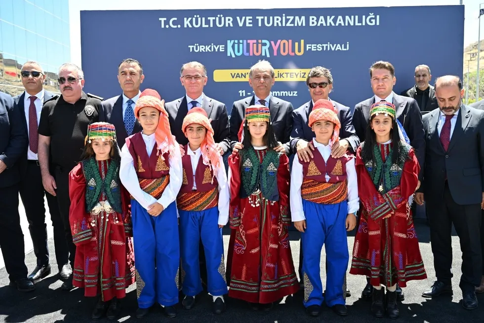 1783761706787.jpeg Van'da dev kültür maratonu: Türkiye Kültür Yolu Festivali 10. durağında - 1
