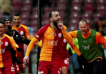 Mitroglou attı Yunan basını coştu!