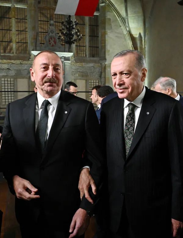 Başkan Erdoğan’a soru soran kişi Sorosçu çıktı: O hep gazetecileri satın alır zaten