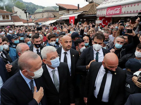 Başkan Recep Tayyip Erdoğan’dan Bosna Hersek’te Kur’an-ı Kerim tilaveti