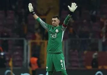 Muslera kaptanlığı bırakıyor!