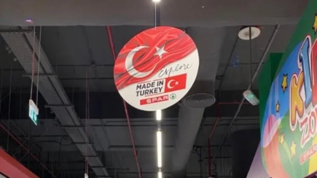 Türk mallarına boykota karşı hamle! O ürünlere Türk bayrağı ve Türk malı ibaresi yerleştirdi