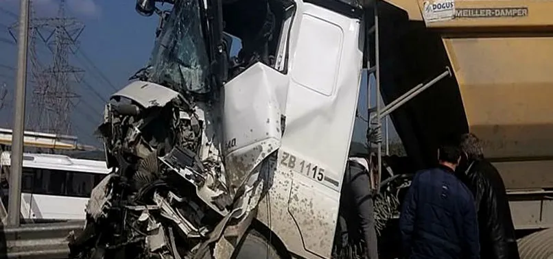 TEM'de kaza! Trafik durma noktasına geldi