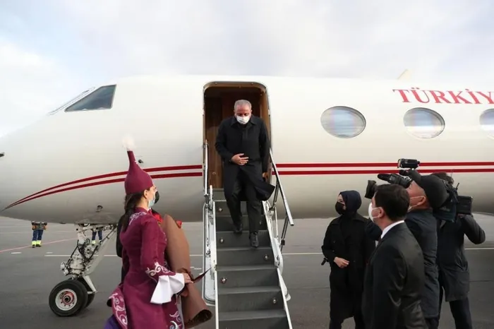 TBMM Başkanı Şentop Kazakistan’da Türk iş adamları ile bir araya geldi