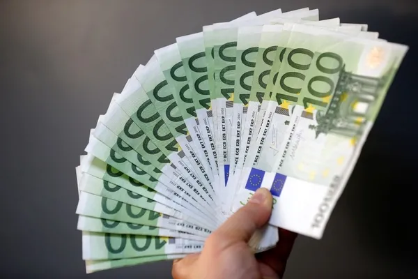 son-dakika-hazine-ve-maliye-bakani-mehmet-simsekten-doviz-aciklamasi-1700639354188.jpg Son dakika: Hazine ve Maliye Bakanı Mehmet Şimşek'ten "döviz" açıklaması - 5