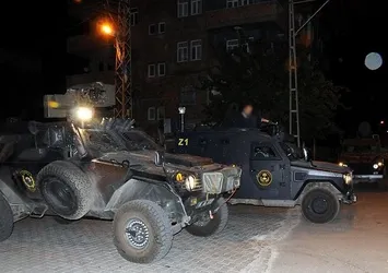 Patlayıcı hazırlarken parmakları koptu!