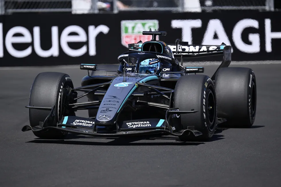 formula-1-azerbaycan-gpde-gulen-taraf-george-russell-1790444573818.jpg Formula 1 Azerbaycan Grand Prix’sini George Russell kazandı! Verstappen ile arasındaki fark yalnızca 0,196 saniye - 2