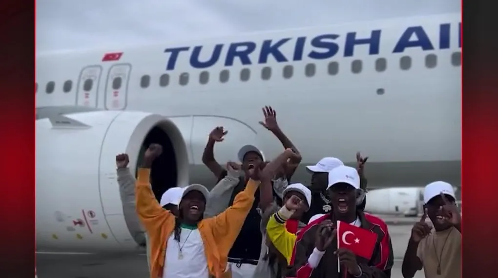 UGANDALILARDAN MİLLİ TAKIMIMIZA DESTEK