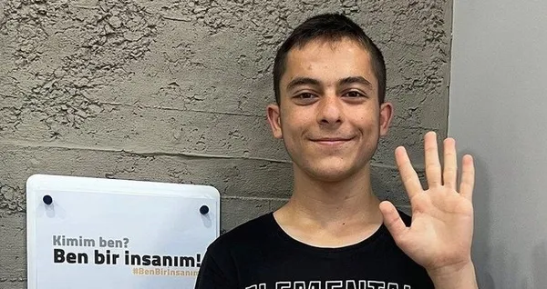 Irkçı saldırıya uğrayan Suriyeli genç A Haber’e konuk oldu: Ücretsiz sağlık hizmeti alıyorlar mı? Türkiye her ay maaş mı yatırıyor?