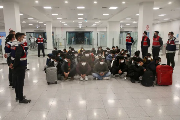 1652066517497.jpg Göç İdaresi Başkanlığı Genel Müdürü Gökçe Ok sığınmacı konusunda gerçekleri açıkladı! - 9