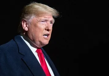 Trump’tan Grönland hamlesi! 8 Avrupa ülkesine yüzde 10 gümrük vergisi uygulayacak