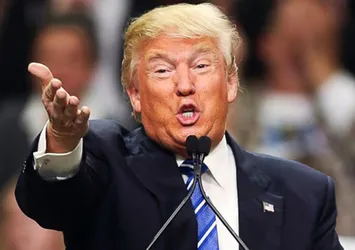 Trump yerin dibine soktu! ' O bir palyaço'
