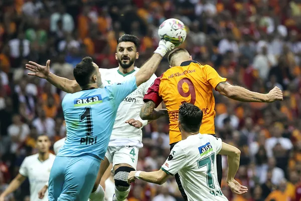 Galatasaray kabusu yaşadı! Galatasaray 0-1 Giresunspor MAÇ SONUCU-ÖZET