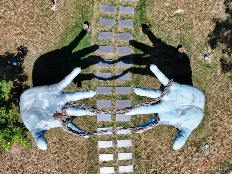 Adı "Yassı" namı "Yaslı" adaydı... Demokrasi ve Özgürlükler Adası olarak hafızalara ışık tutuyor 19