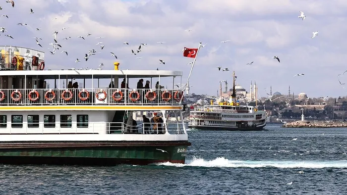 istanbul-valiliginden-flas-1-mayis-karari-toplu-ulasima-kisitlama-getirildi-1714456714645.jpg İstanbul Valiliği'nden flaş 1 Mayıs kararı: Toplu ulaşıma kısıtlama getirildi - 4
