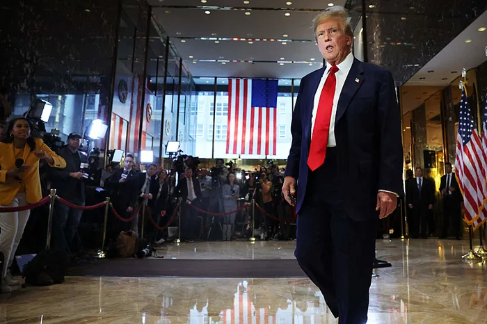 donald-trump-canli-yayinda-aciklamalarda-bulundu-hapis-yatmam-bekleniyor-bidena-salvo-ustunluk-sagladigim-done-1717174795733.jpg Donald Trump canlı yayında açıklamalarda bulundu! "Hapis yatmam bekleniyor" | Biden'a salvo: Üstünlük sağladığım döneme denk geldi - 1