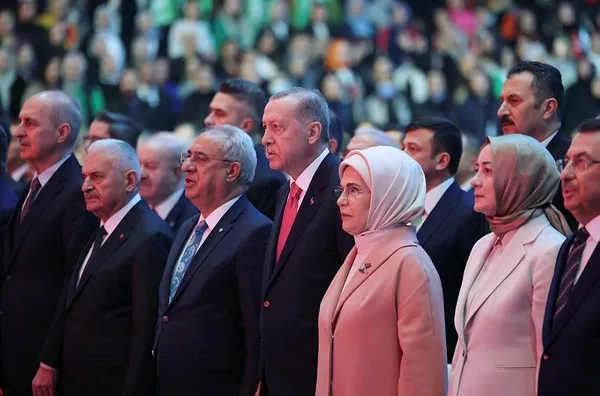 AK Parti startı Doğru zaman doğru adam sloganıyla verdi! Başkan Erdoğan seçim beyannamesini açıkladı