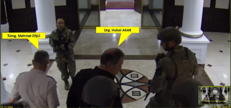 Önce Orgeneral Akar'ı sonra belgeleri çıkardılar