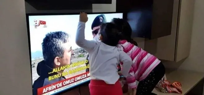 Afrin’de görevli babalarını A Haber ekranlarında gören çocukların sevinci