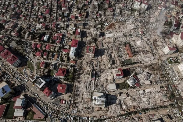 Hükümetin depremzedelere verdiği söz tek tek yerine getiriliyor! Bakan Özhaseki duyurdu: 180 binden fazla konutun ihalesini yaptık