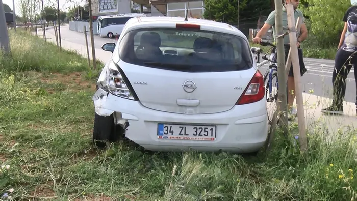 Son dakika: Büyükçekmece'de feci kaza: Otomobil takla attı! Sürücüsü yaralandı - 2