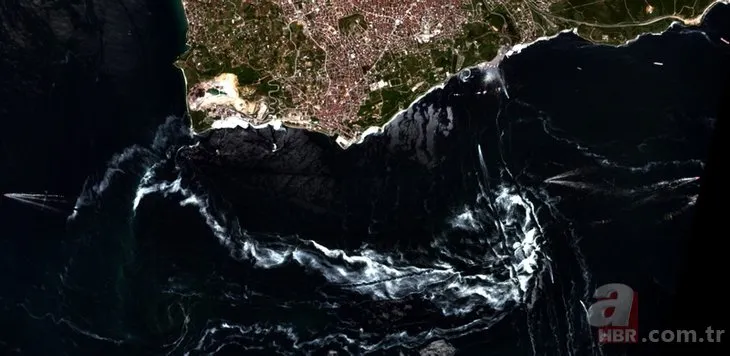 Marmara Denizi’ndeki müsilaj 10 günde 3’e katlandı! Uzaydan böyle görüntülendi