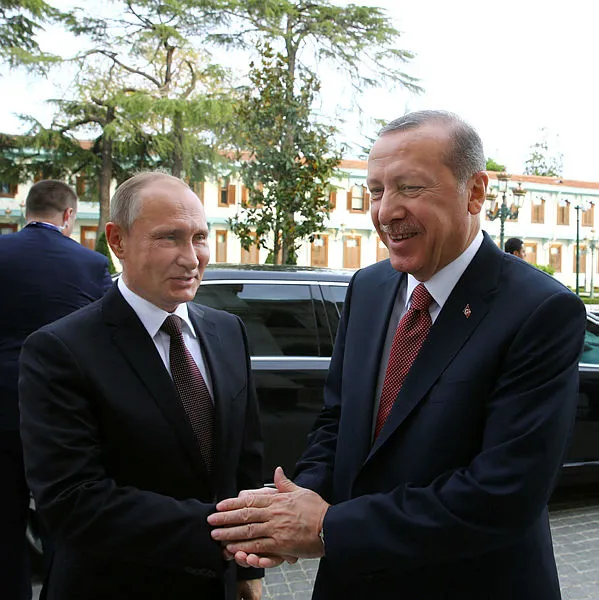 Putin'den Başkan Erdoğan'a övgü dolu sözler: Sözünün eri bir lider
