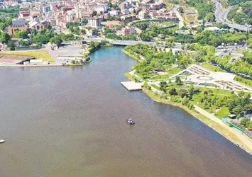 30 yıl öncesine döndü! Haliç kaderine terk edildi: Çevre felaketi