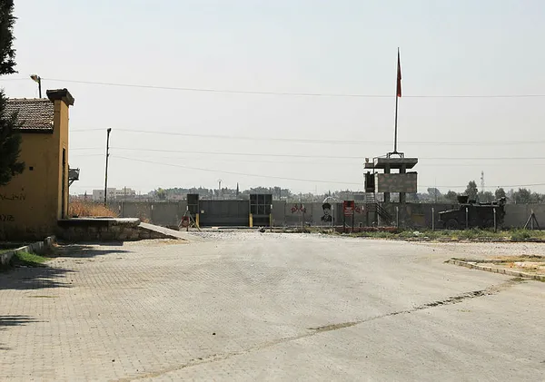 Sınır hattında dikkat çeken hareketlilik - 3