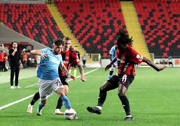 Gaziantep FK - Trabzonspor maçında gol sesi çıkmadı