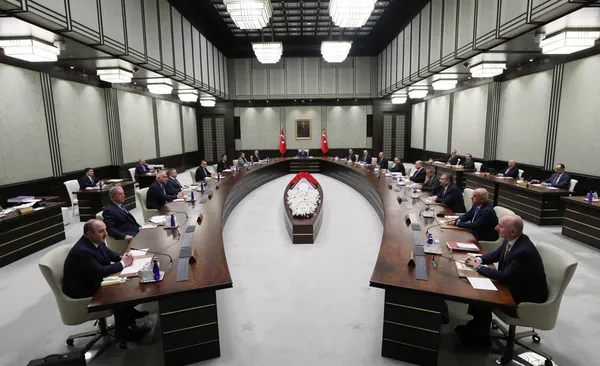 Kabine Toplantısı sonrası Başkan Erdoğan’dan FLAŞ seçim açıklaması ve milyonlara müjdeli haberler